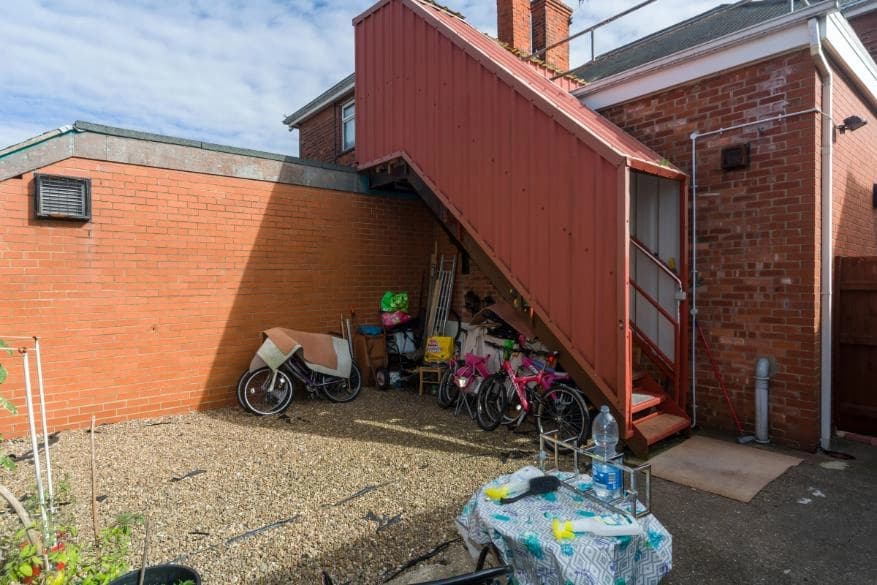 property photo 16 of 18