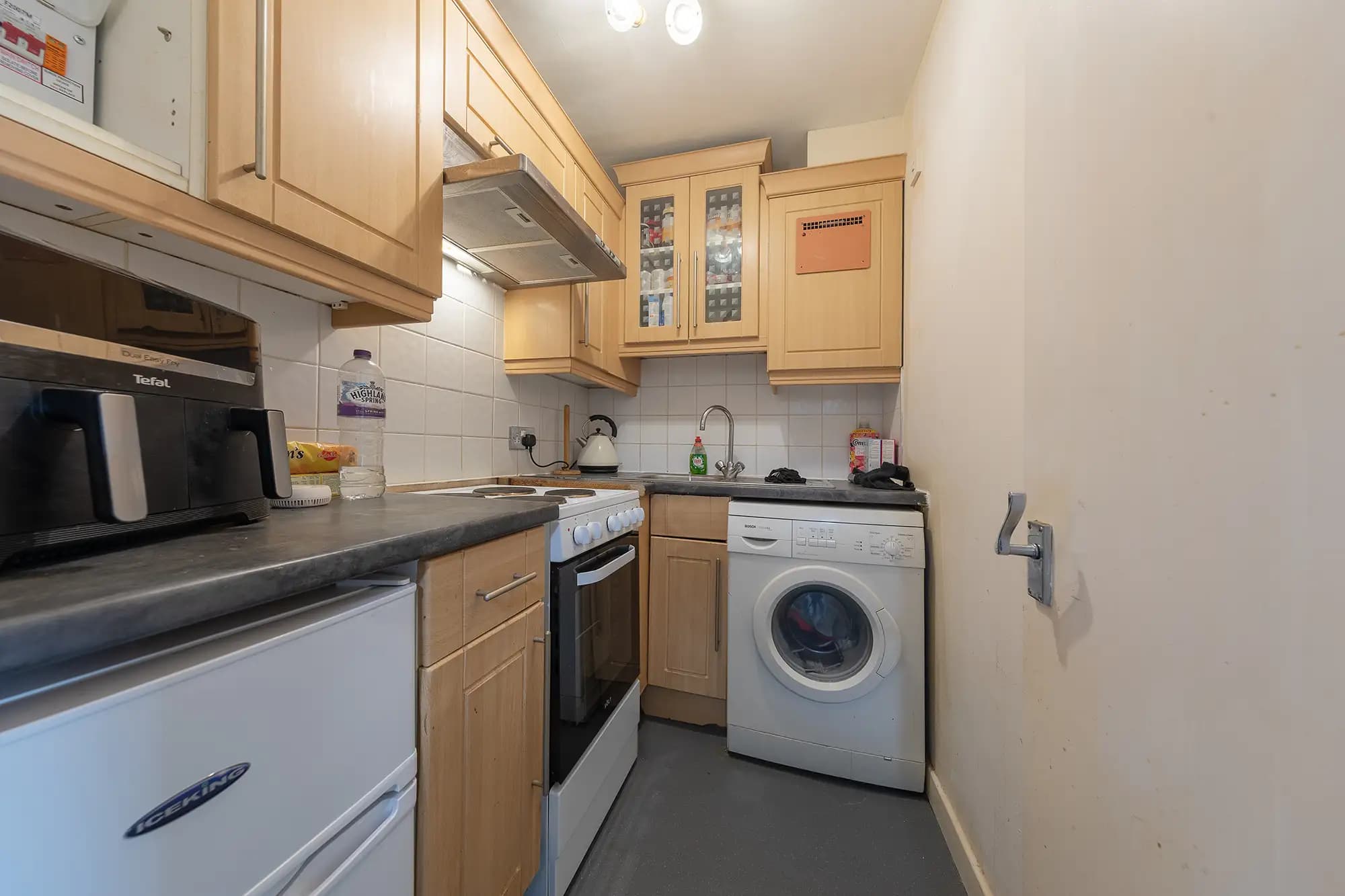 property photo 7 of 10