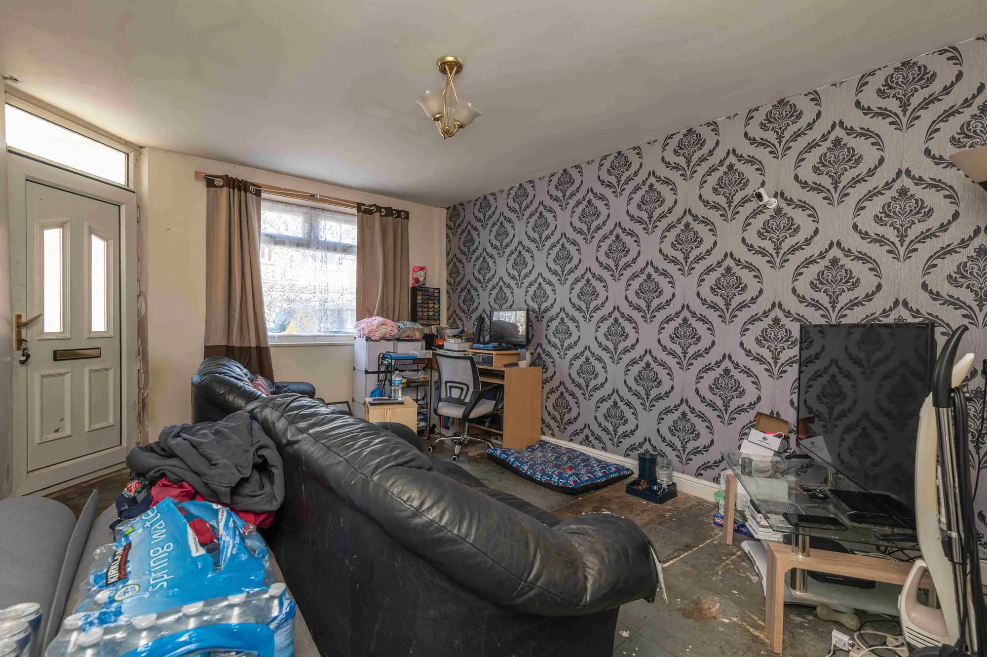 property photo 4 of 14