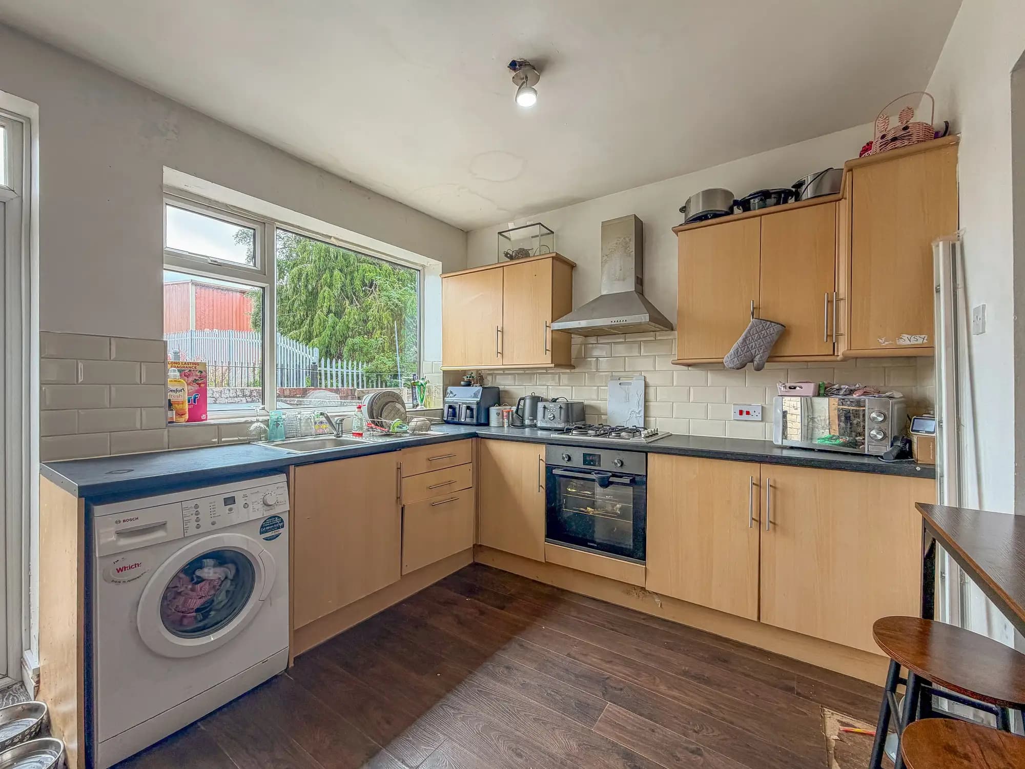 property photo 4 of 18