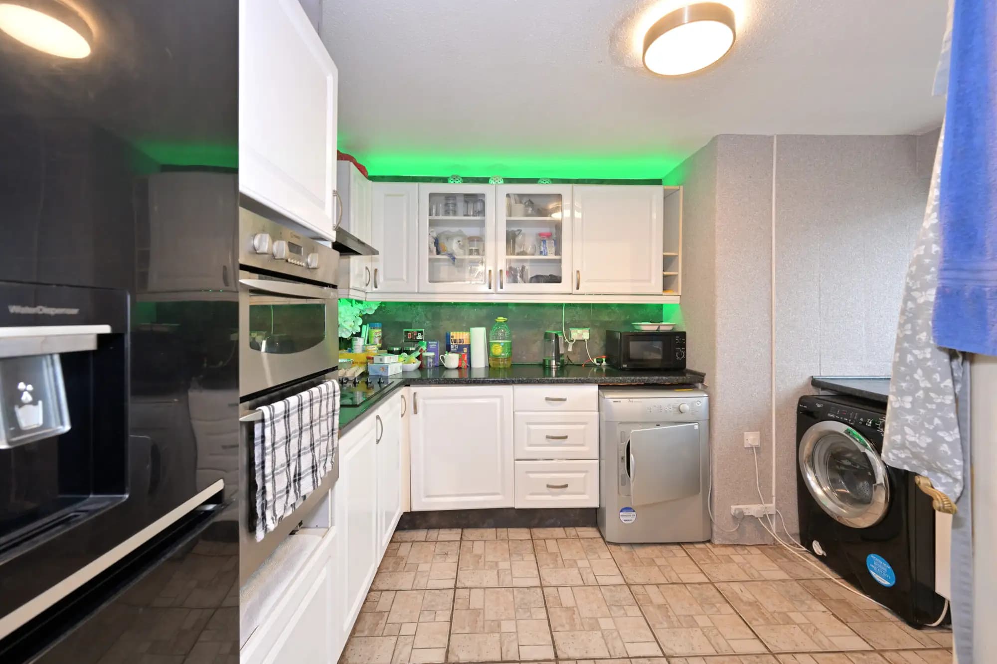 property photo 4 of 20