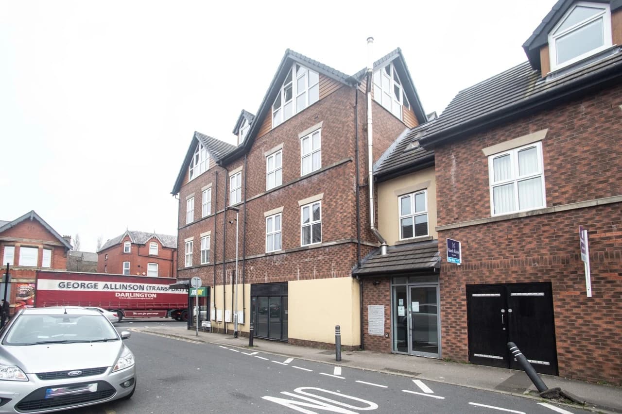 property photo 21 of 24