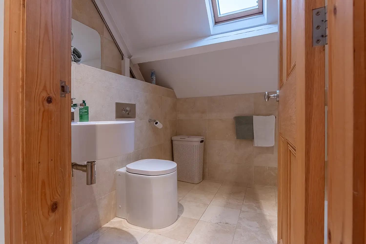 property photo 9 of 46