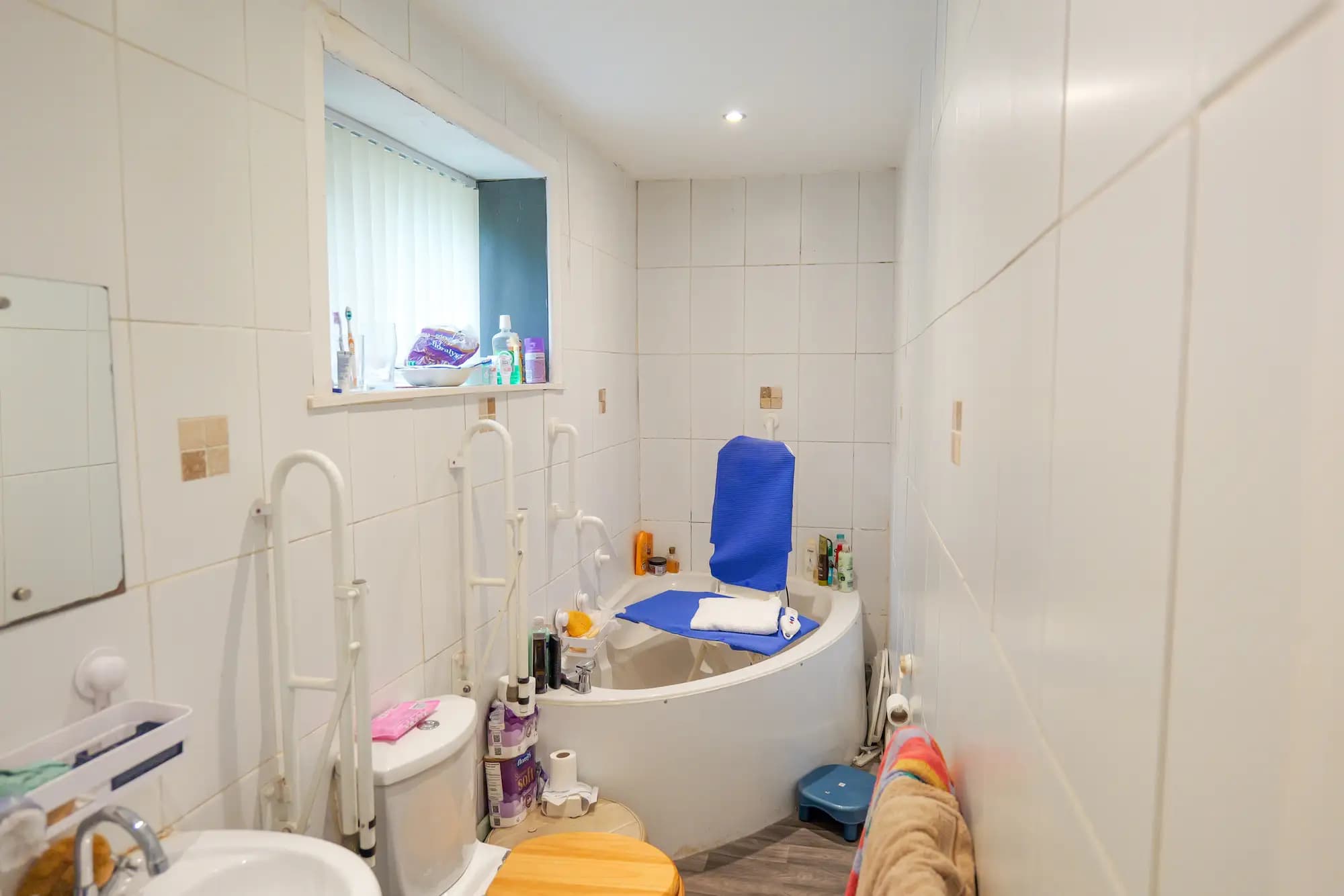 property photo 5 of 27