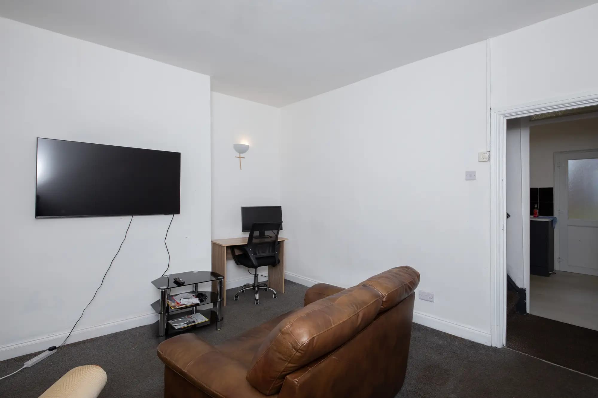 property photo 4 of 26