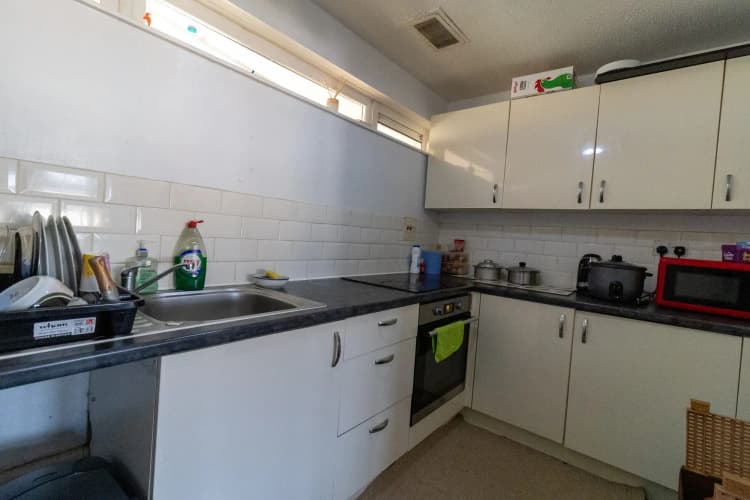 property photo 4 of 35