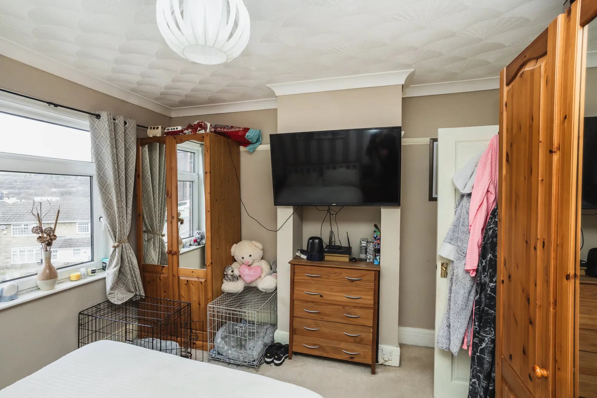 property photo 4 of 26