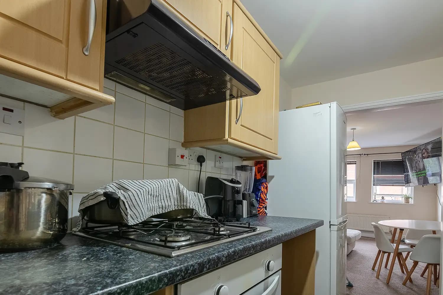 property photo 10 of 30