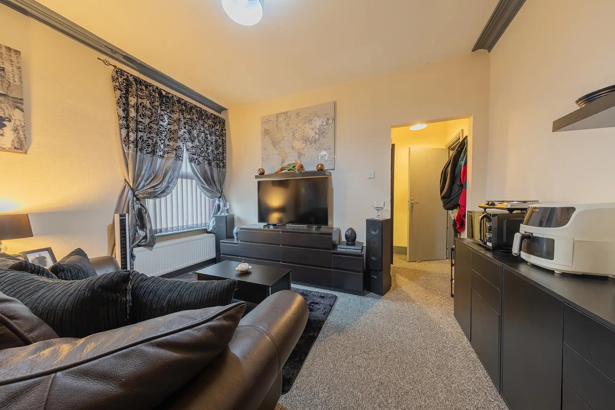 property photo 4 of 38