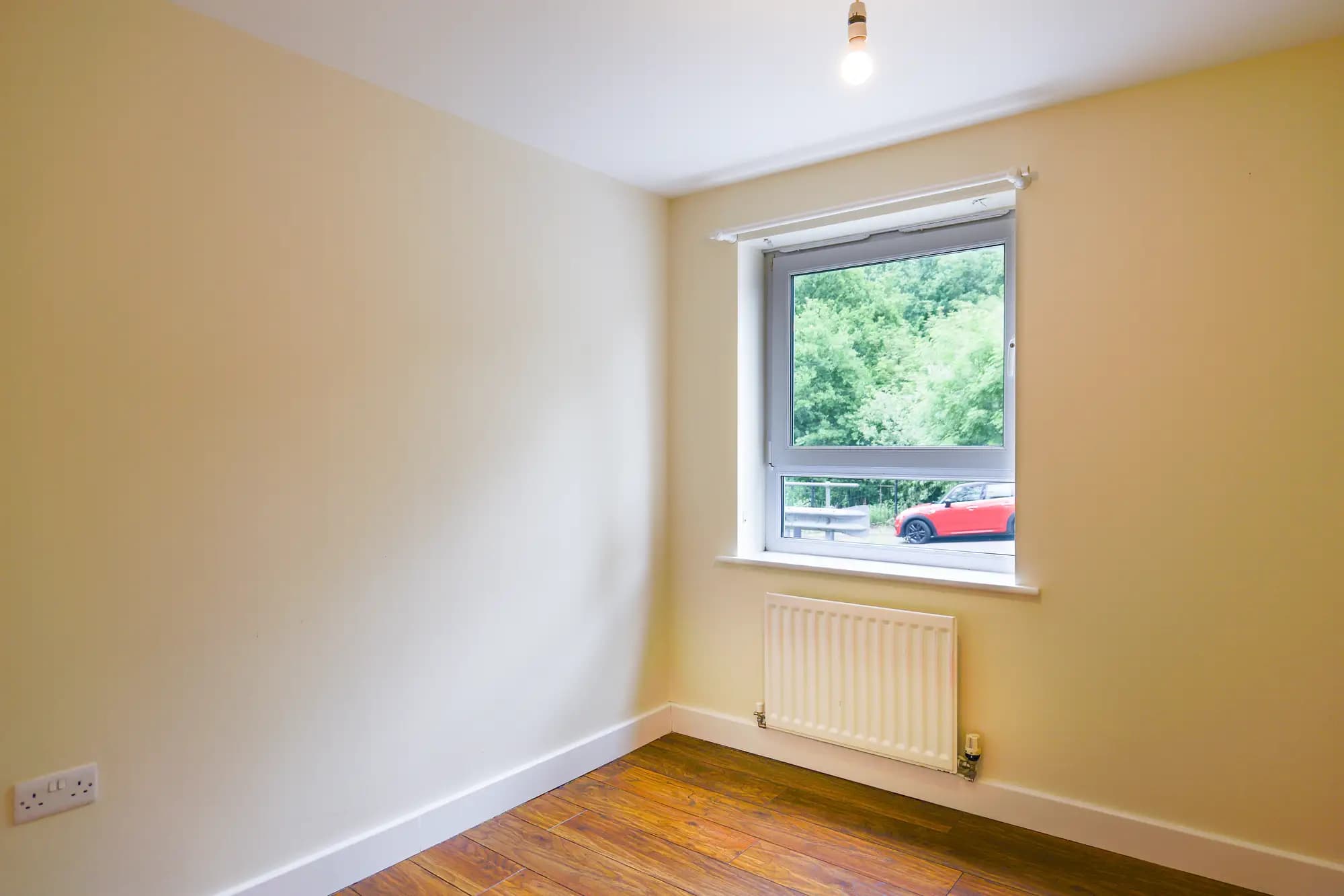 property photo 5 of 13