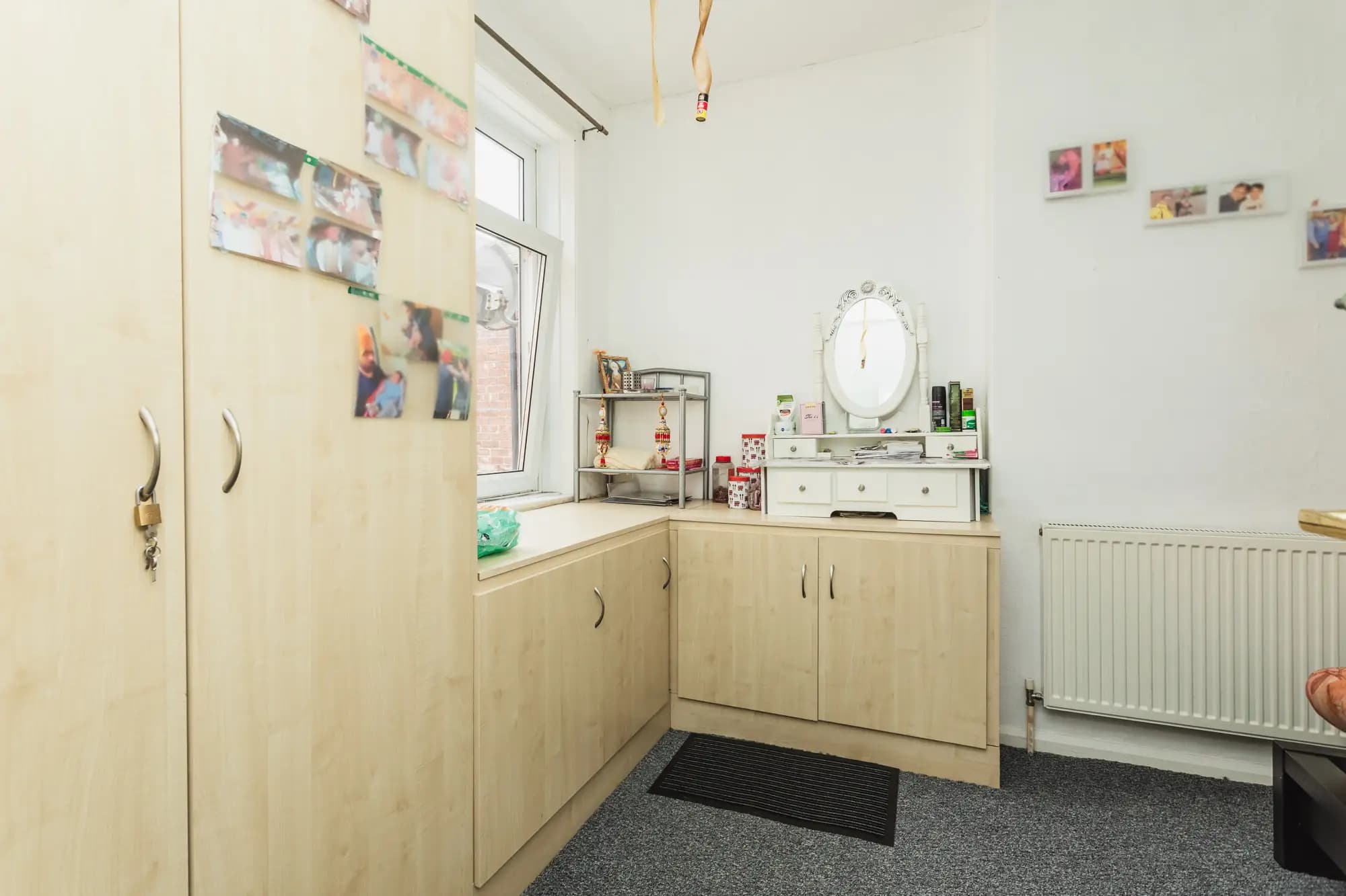 property photo 21 of 34