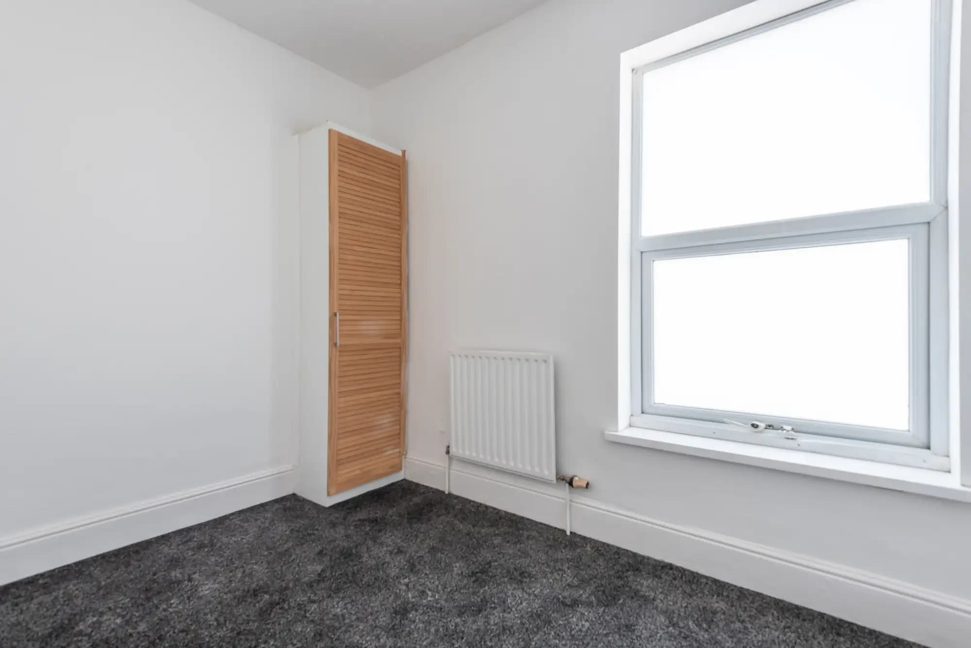 property photo 13 of 22