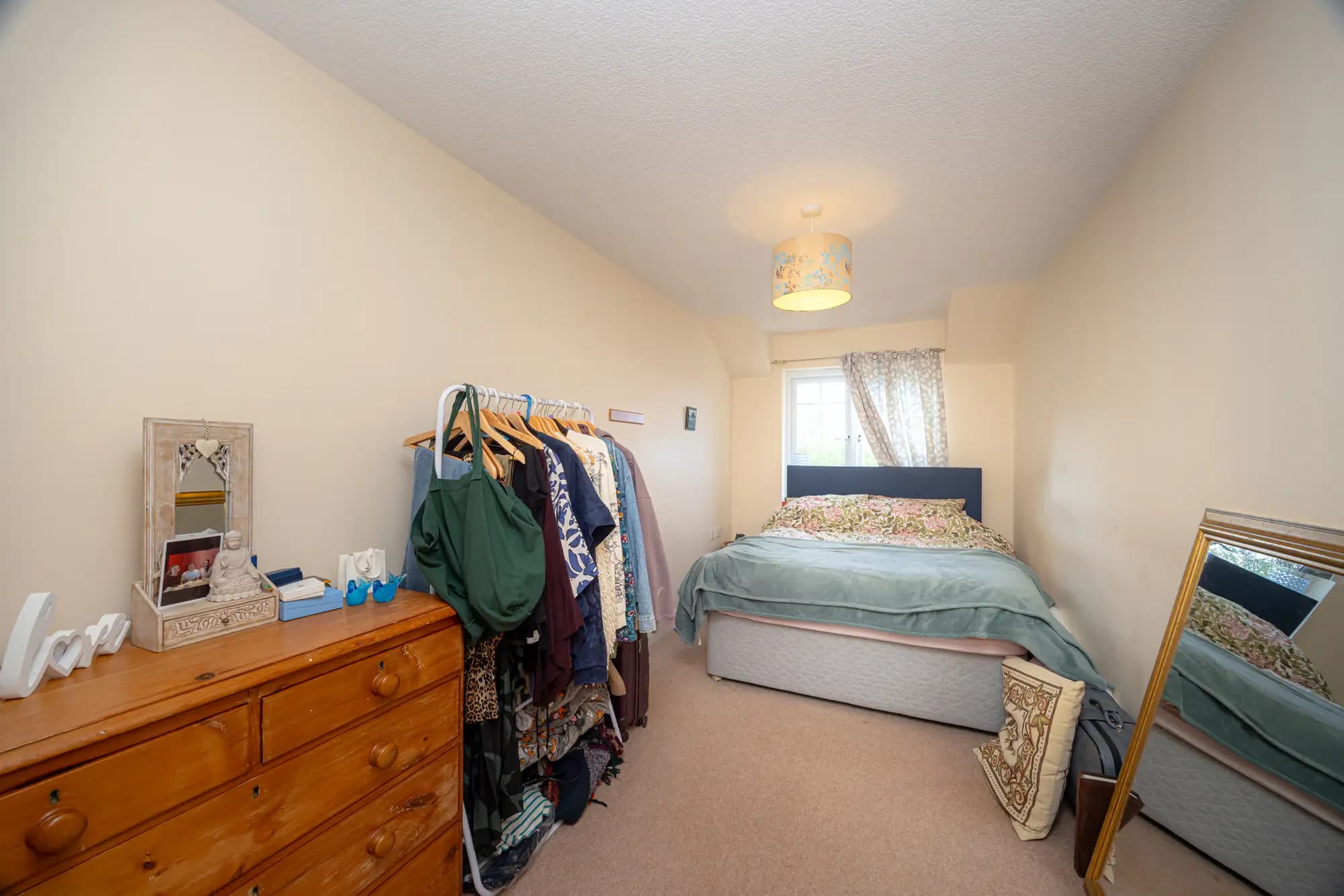 property photo 9 of 12