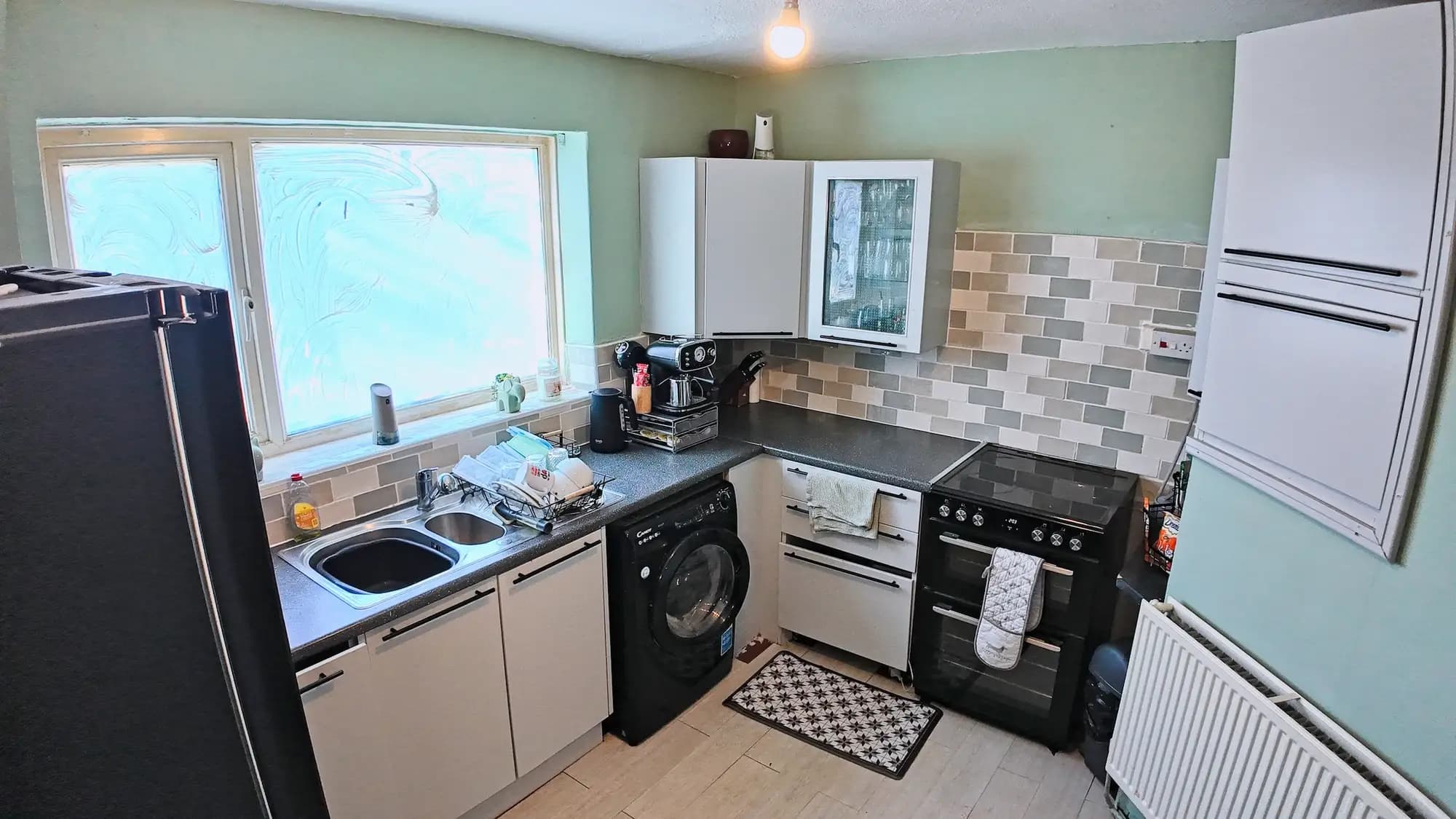 property photo 6 of 26