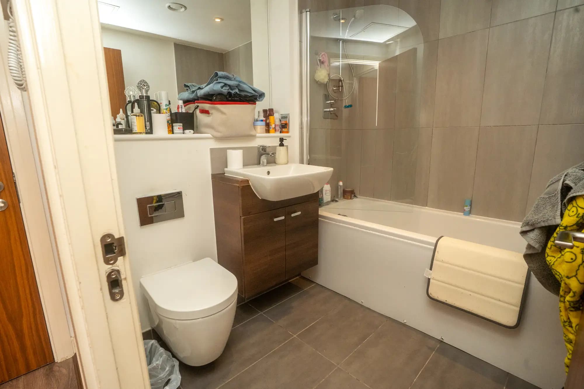 property photo 9 of 15