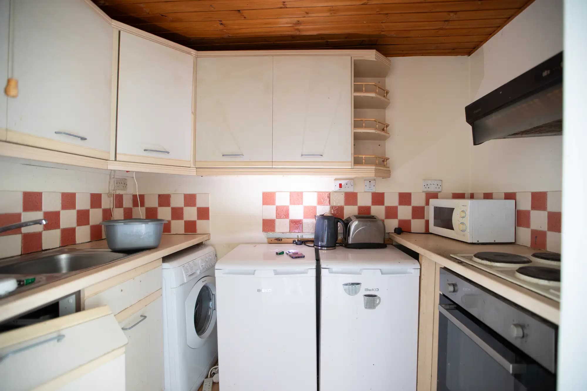 property photo 6 of 20