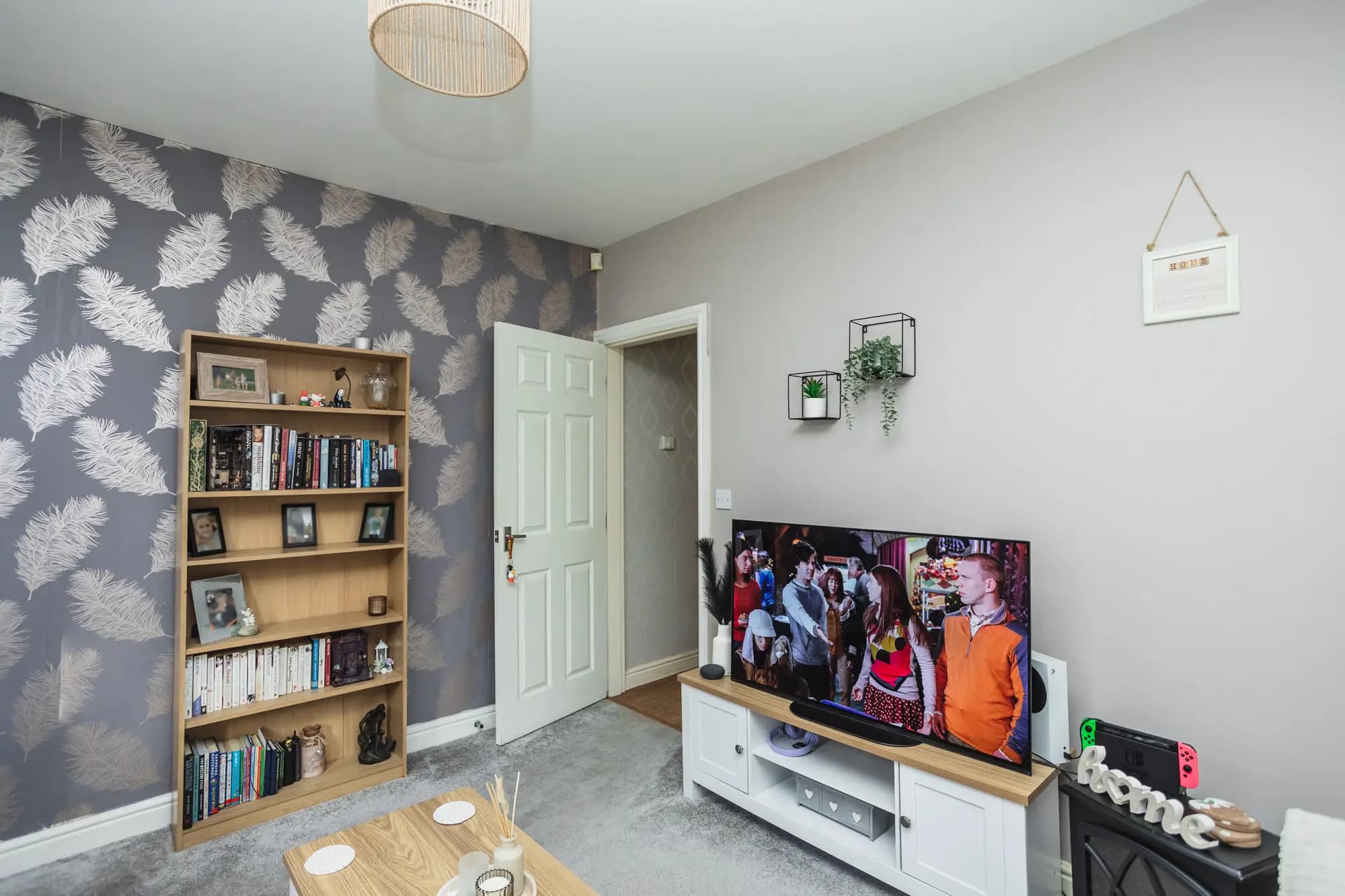 property photo 5 of 33