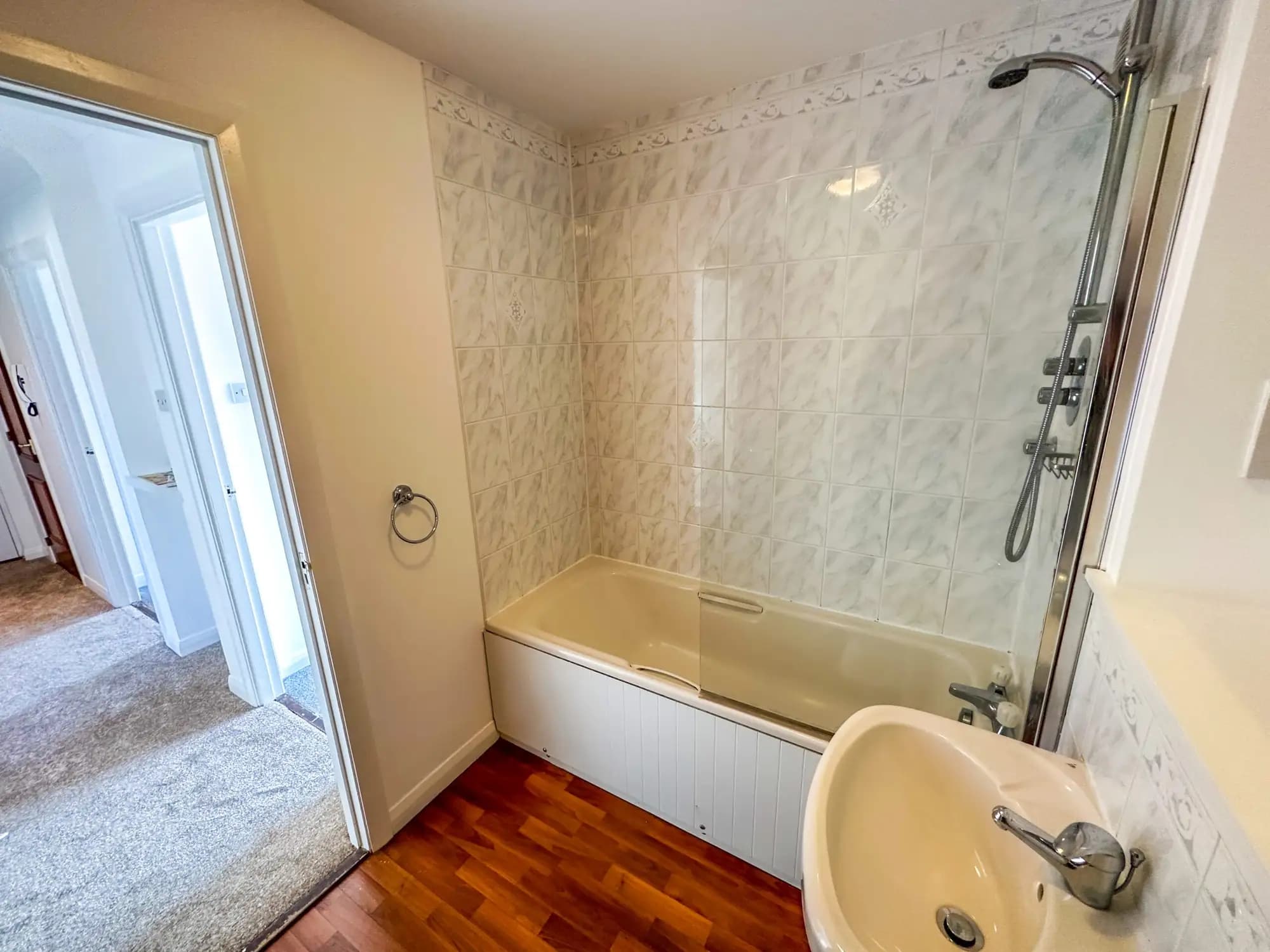 property photo 11 of 23