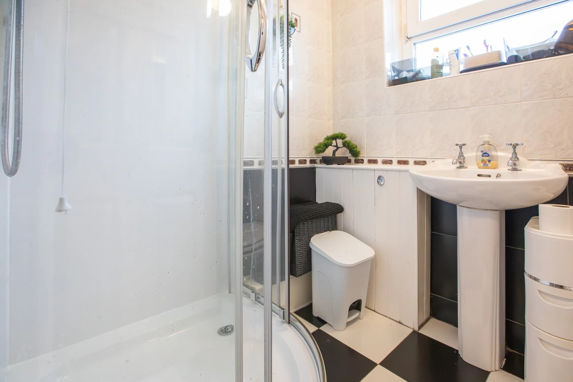 property photo 16 of 30