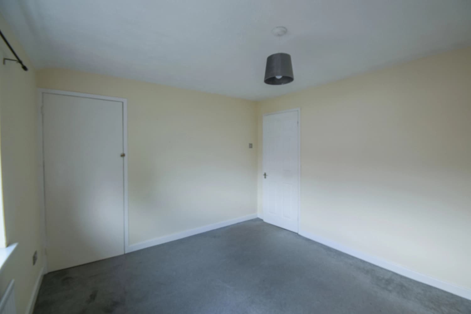 property photo 9 of 16