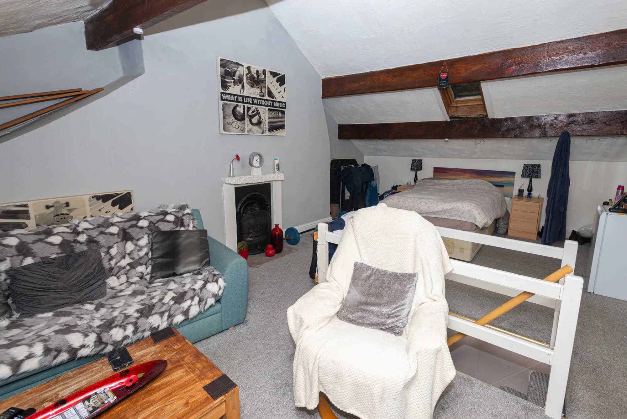 property photo 13 of 20