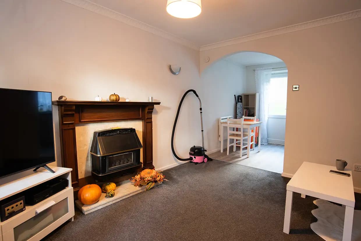 property photo 4 of 22