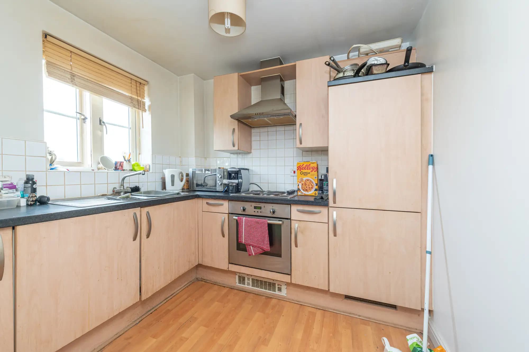 property photo 5 of 18