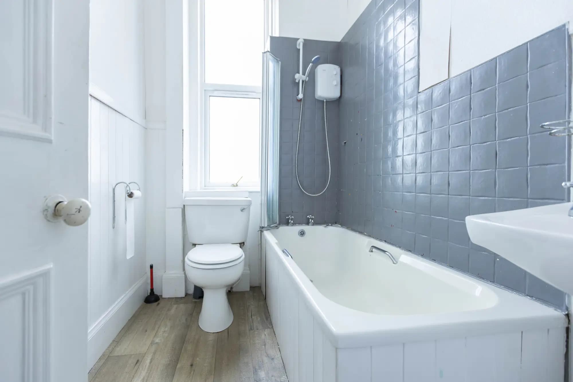 property photo 10 of 24