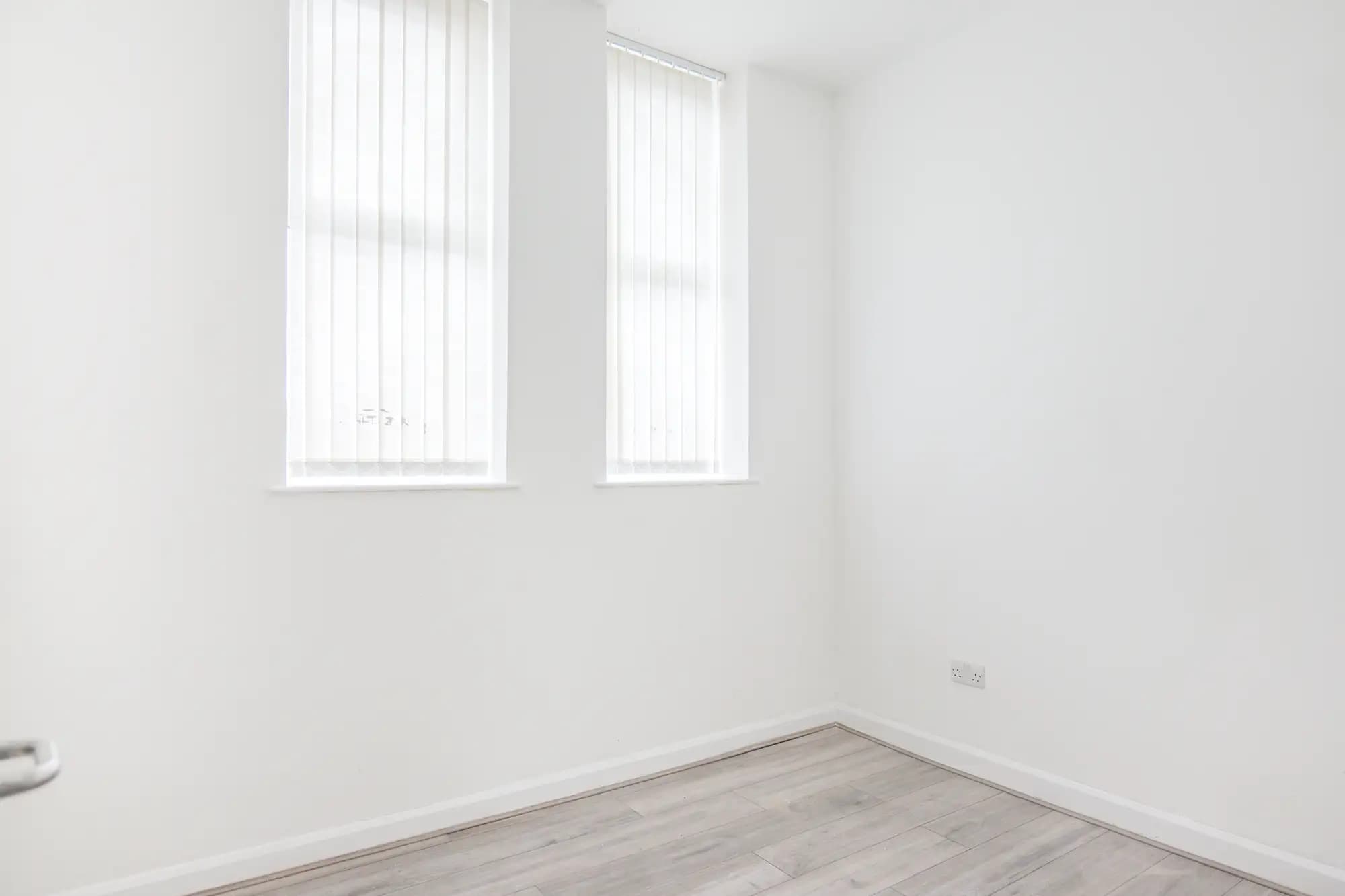 property photo 22 of 30