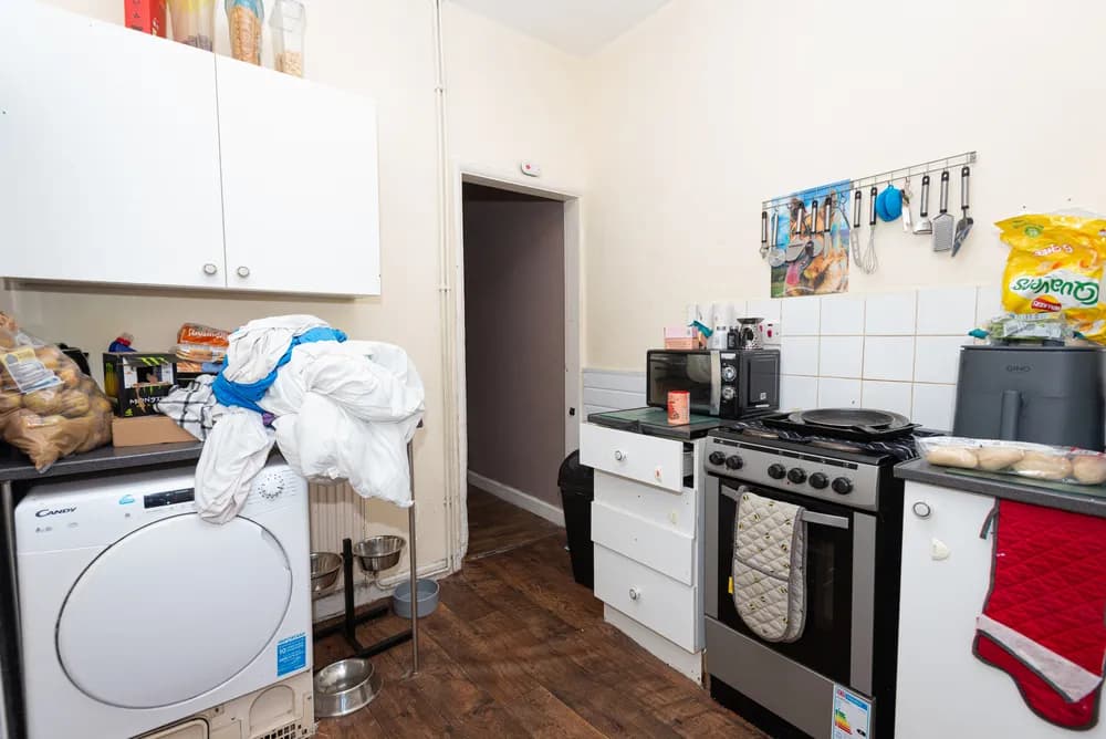 property photo 6 of 23
