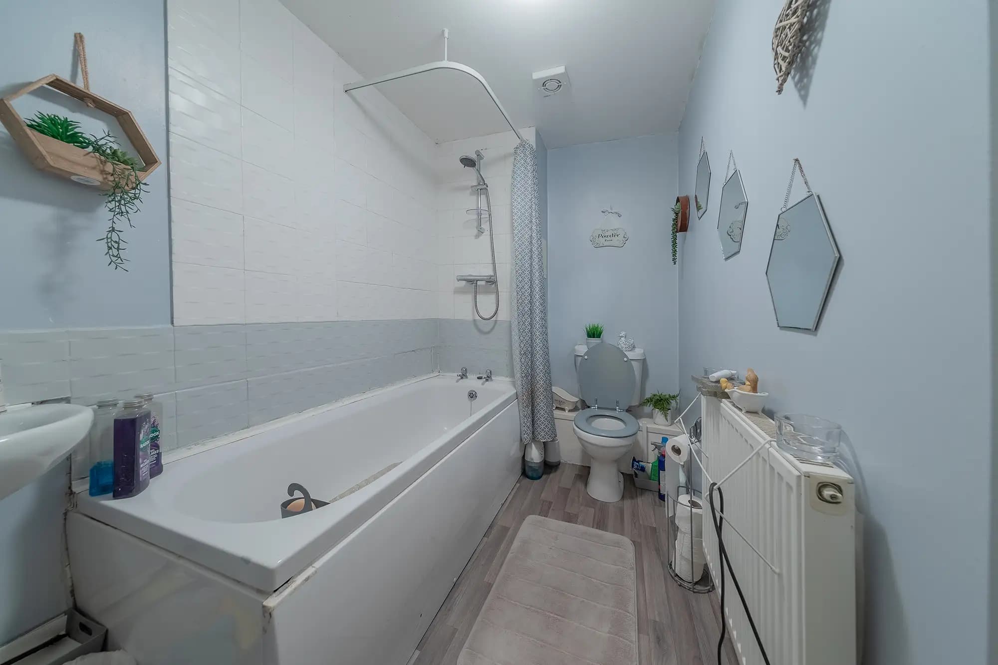 property photo 8 of 14