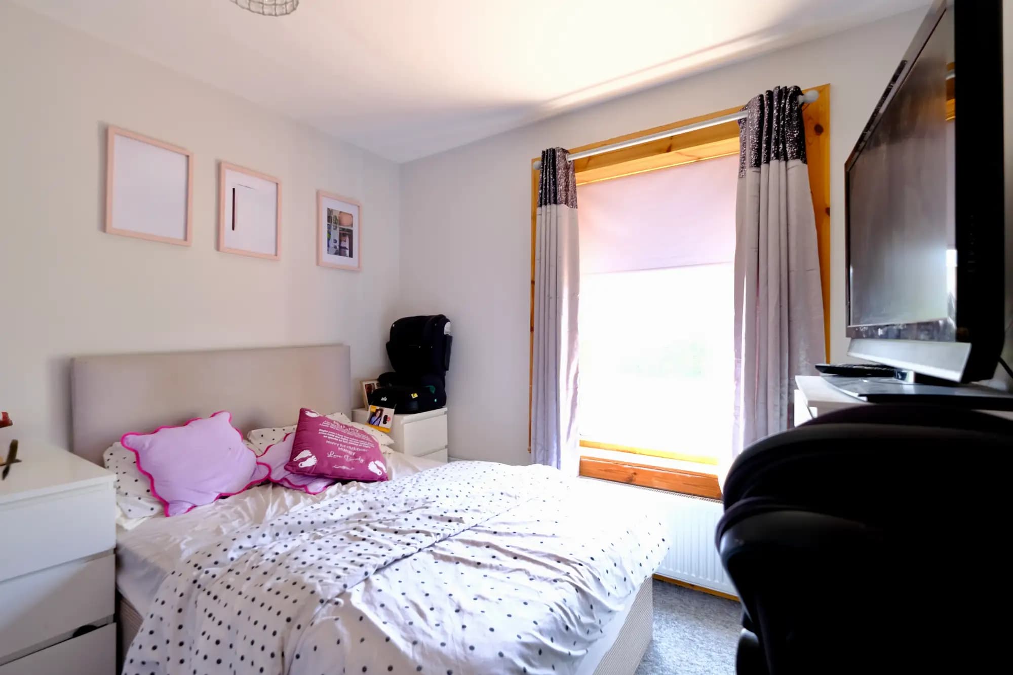 property photo 9 of 20