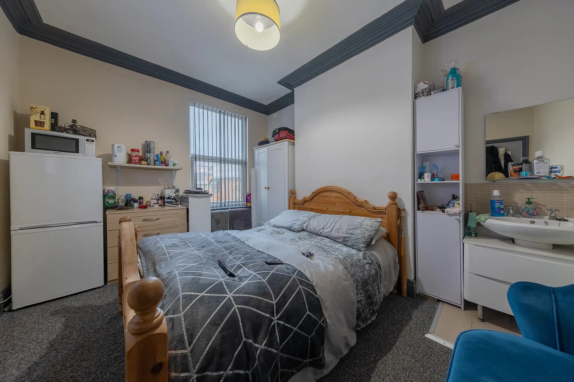 property photo 18 of 38