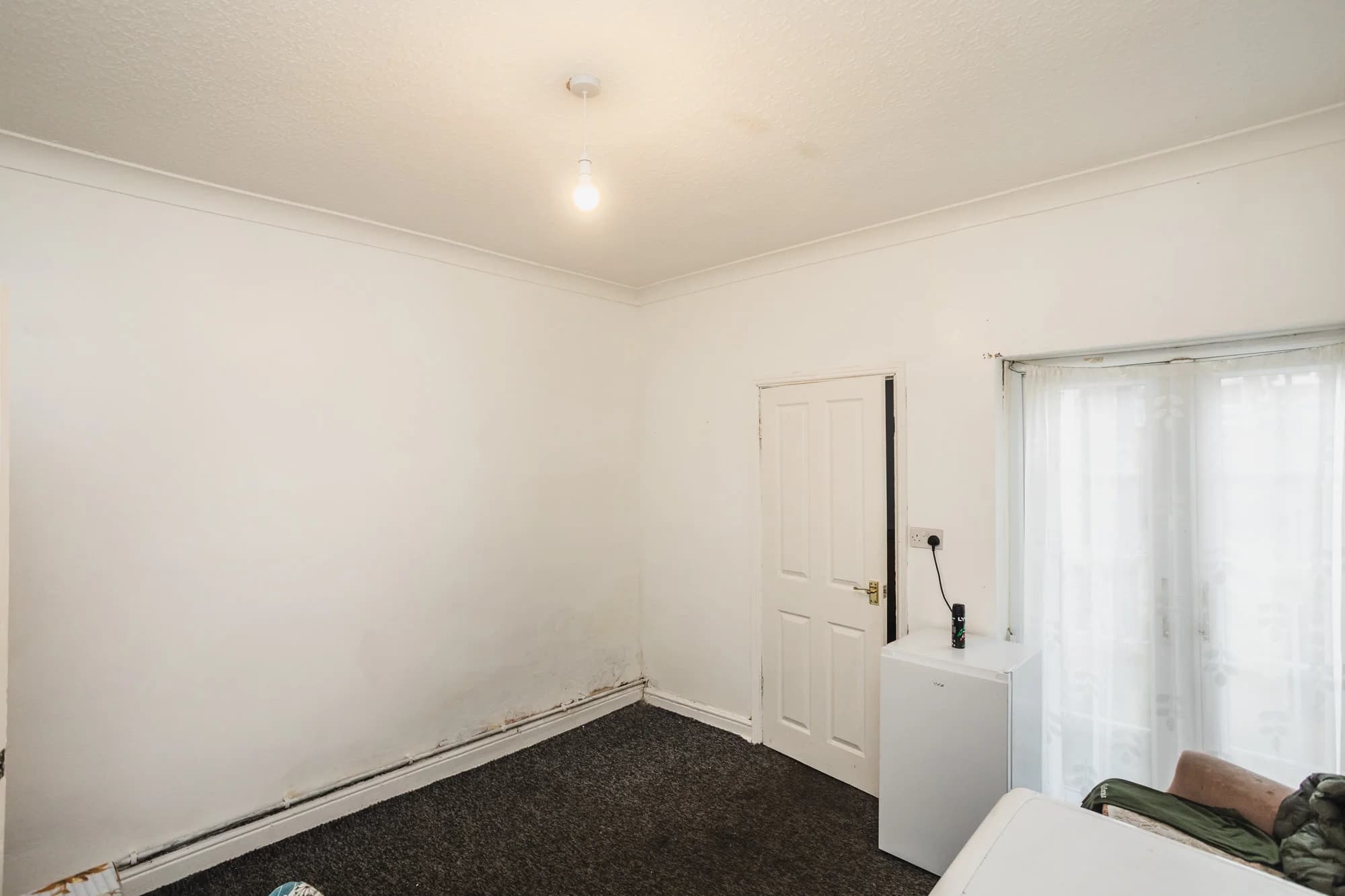 property photo 6 of 29