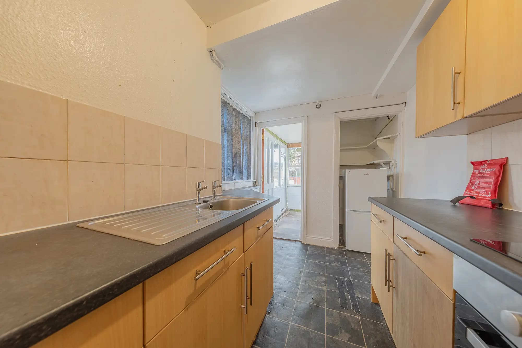 property photo 5 of 29