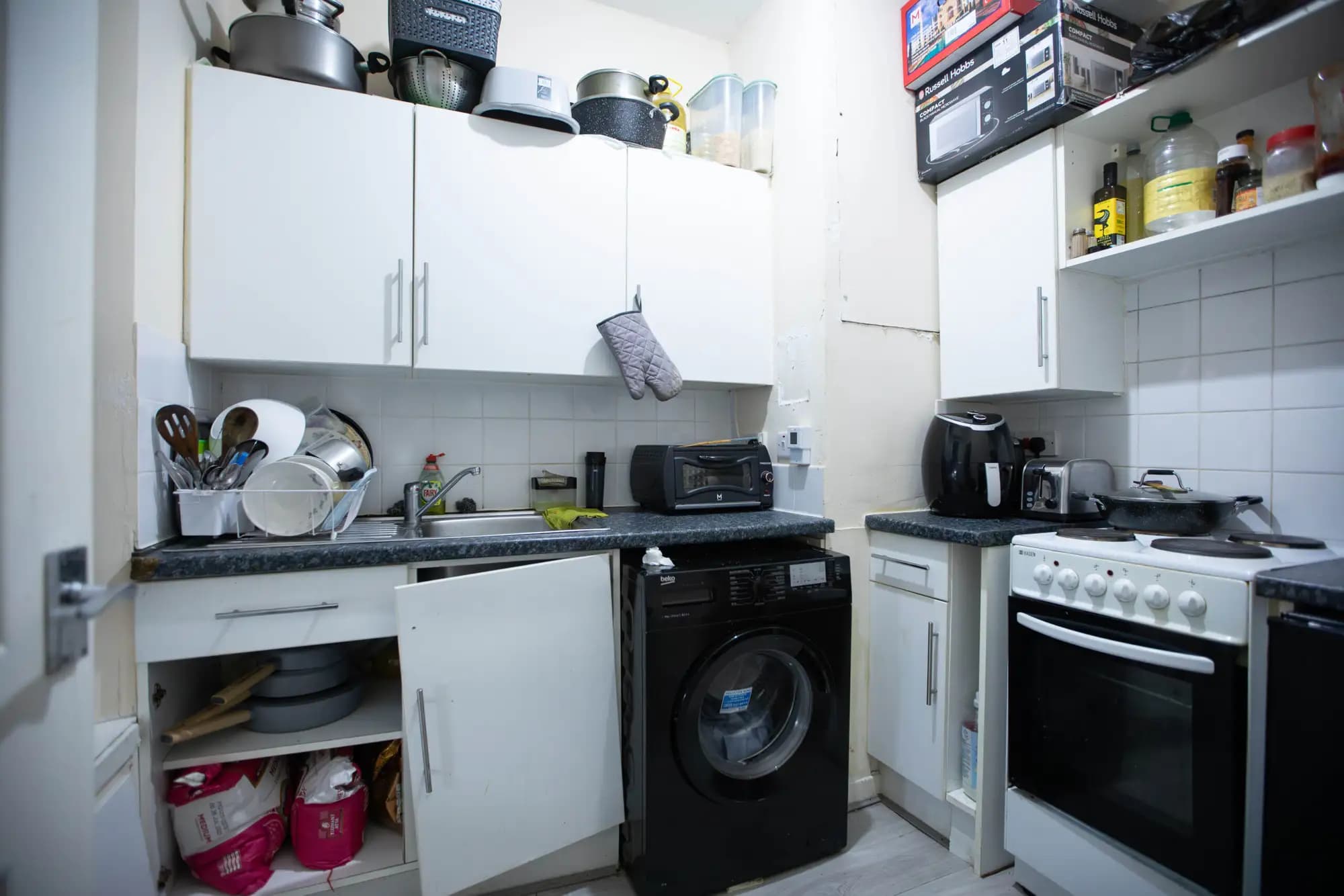 property photo 4 of 18