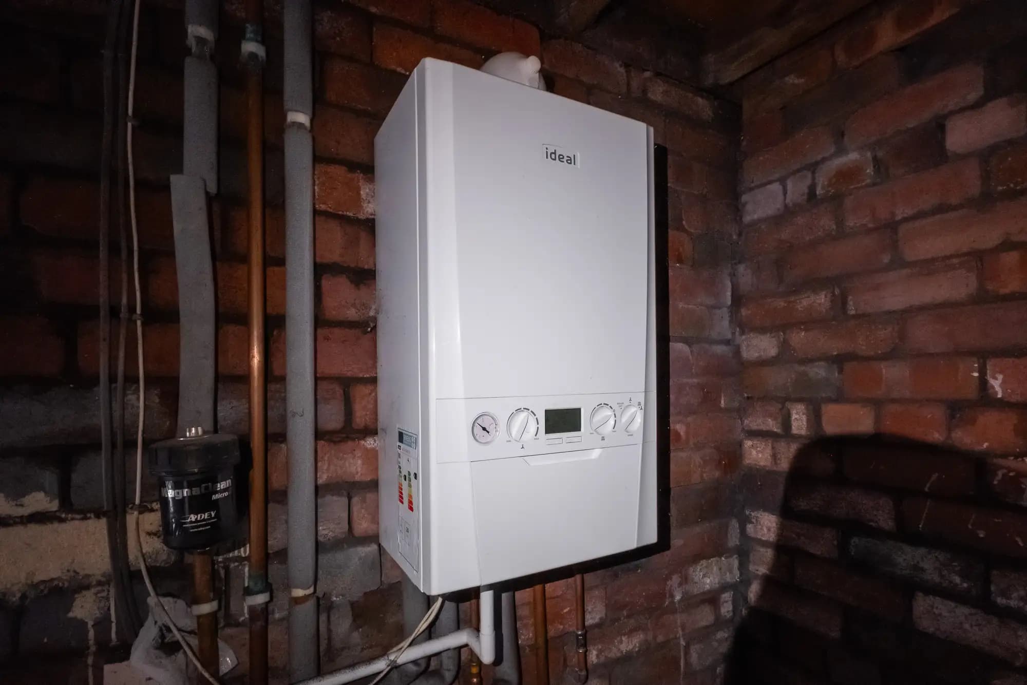 property photo 14 of 18