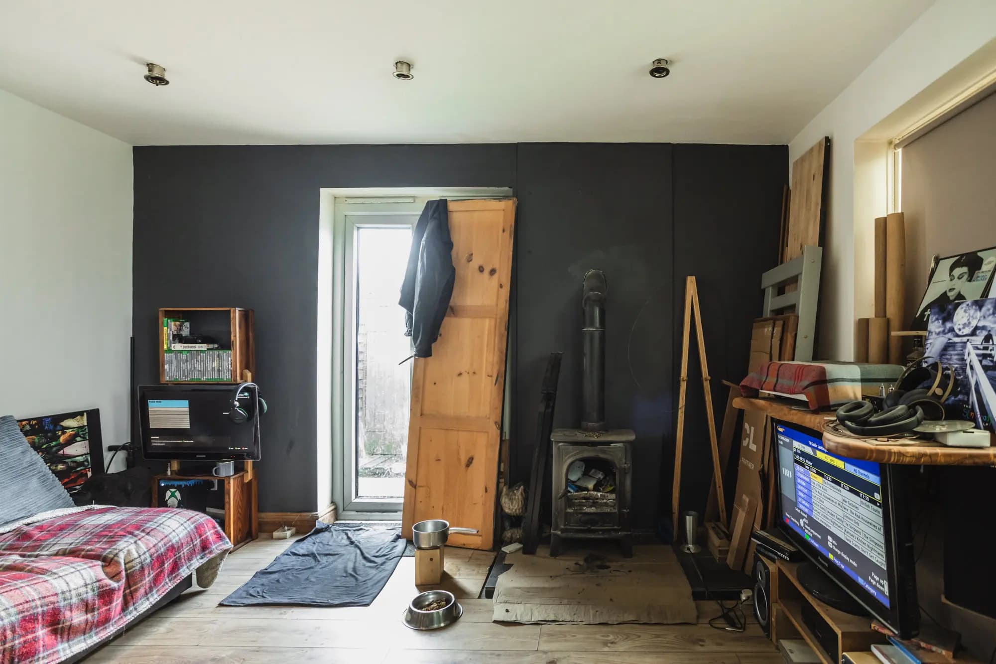 property photo 4 of 18