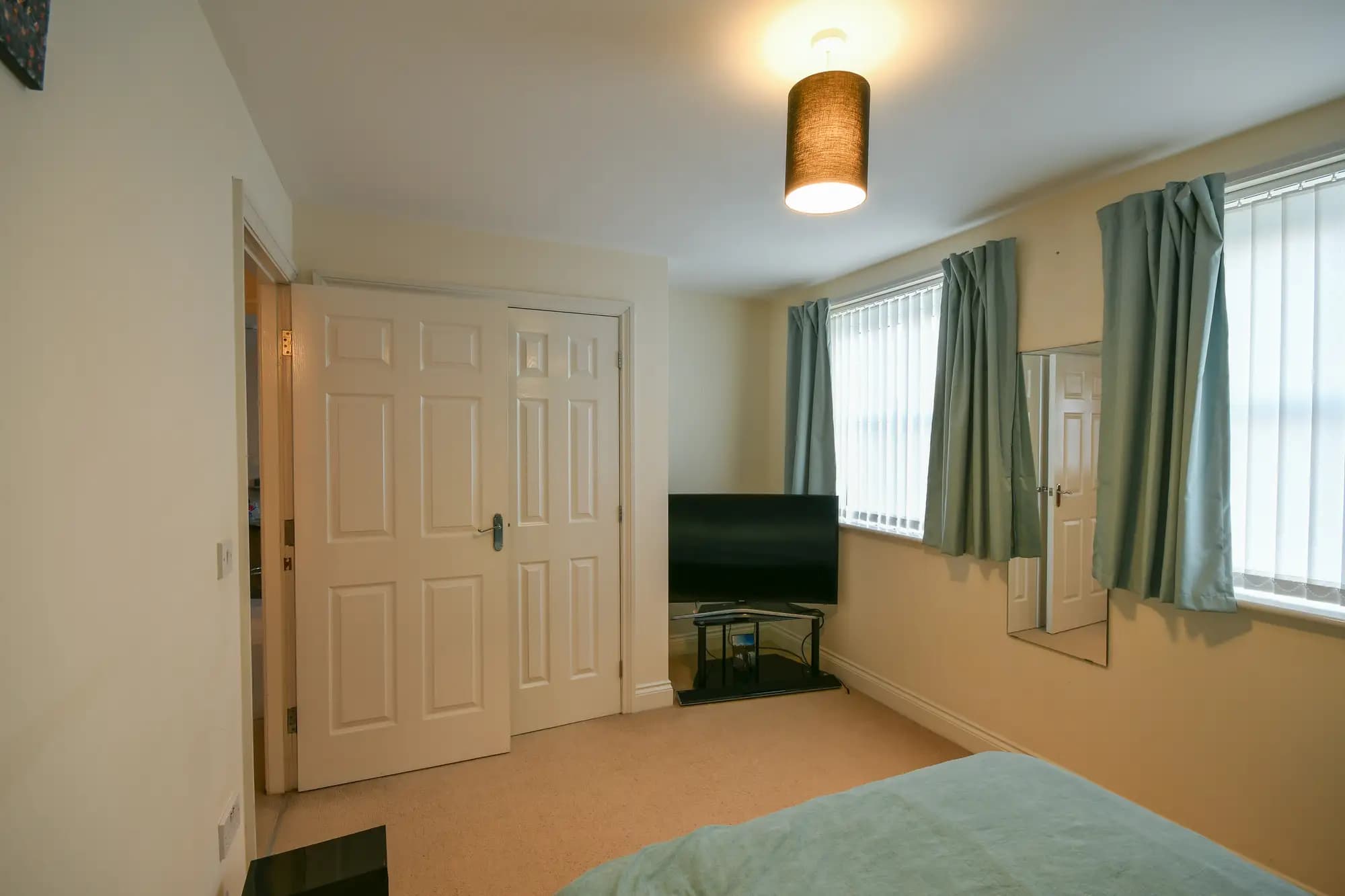 property photo 10 of 15