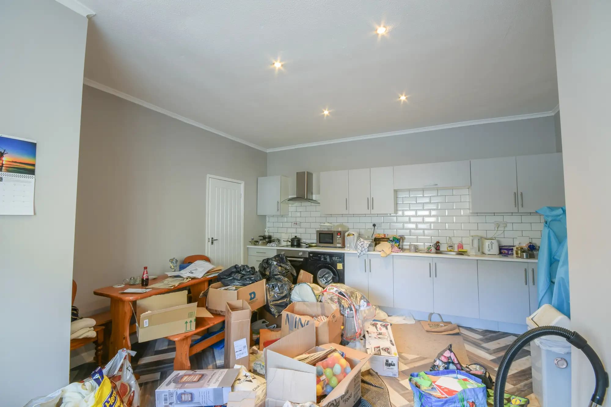 property photo 5 of 12