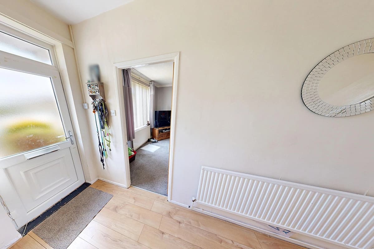 property photo 20 of 38