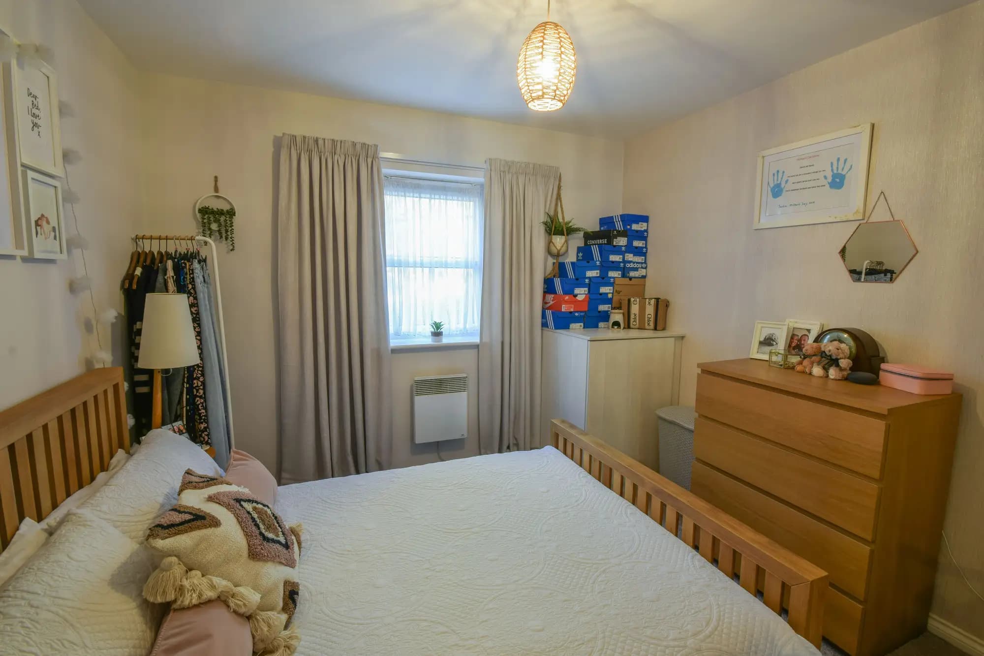 property photo 8 of 15