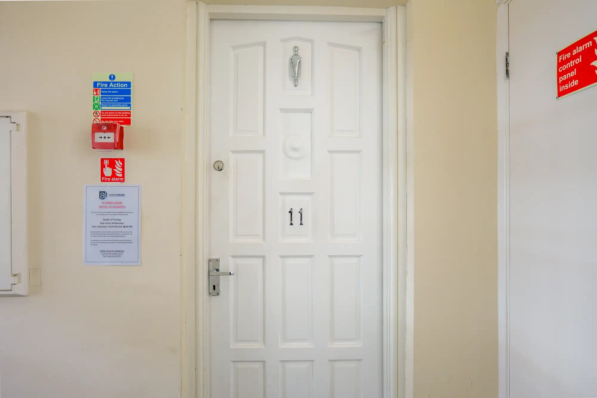 property photo 11 of 17