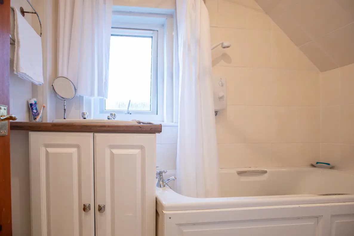 property photo 15 of 26