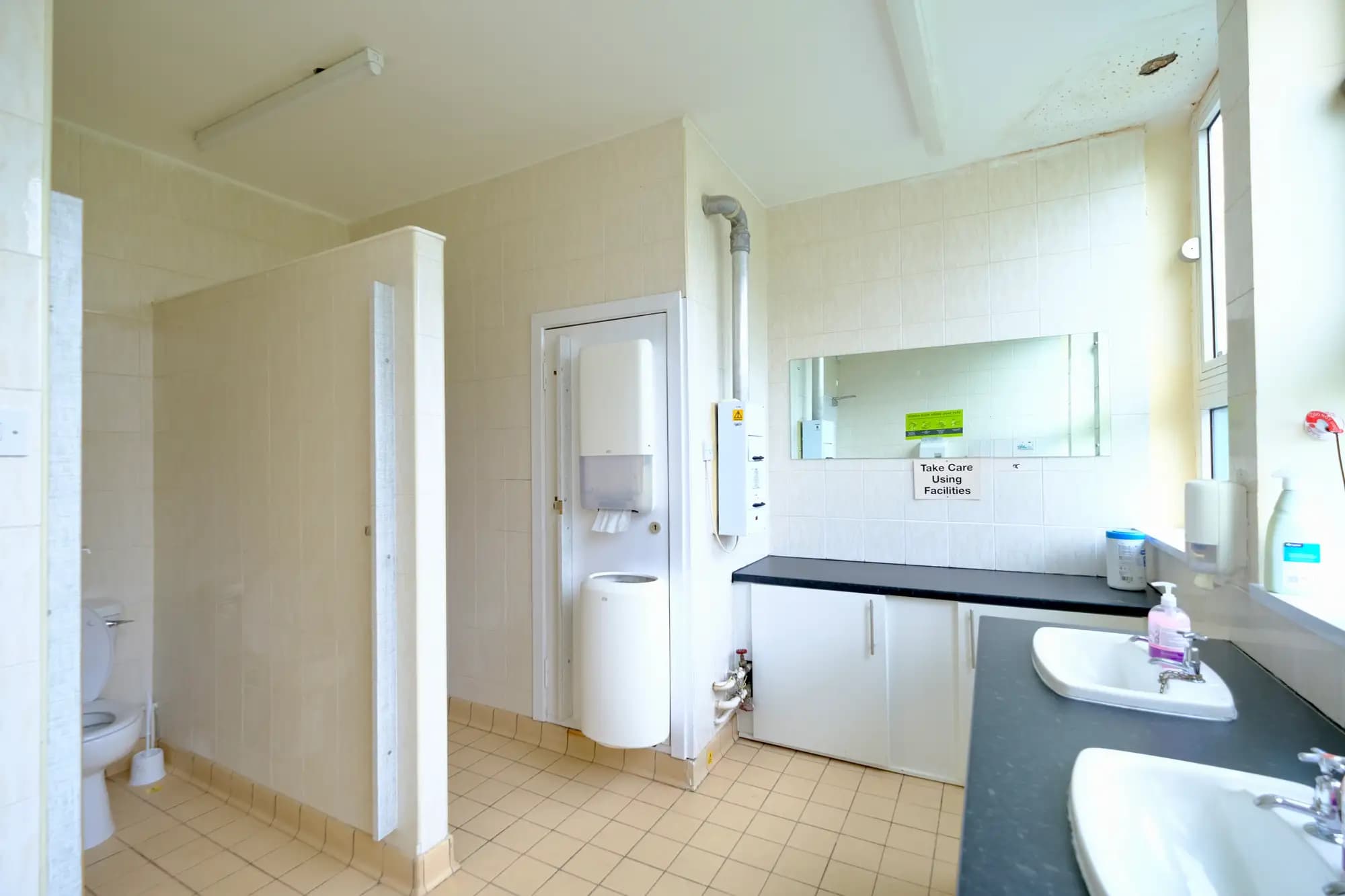 property photo 23 of 48