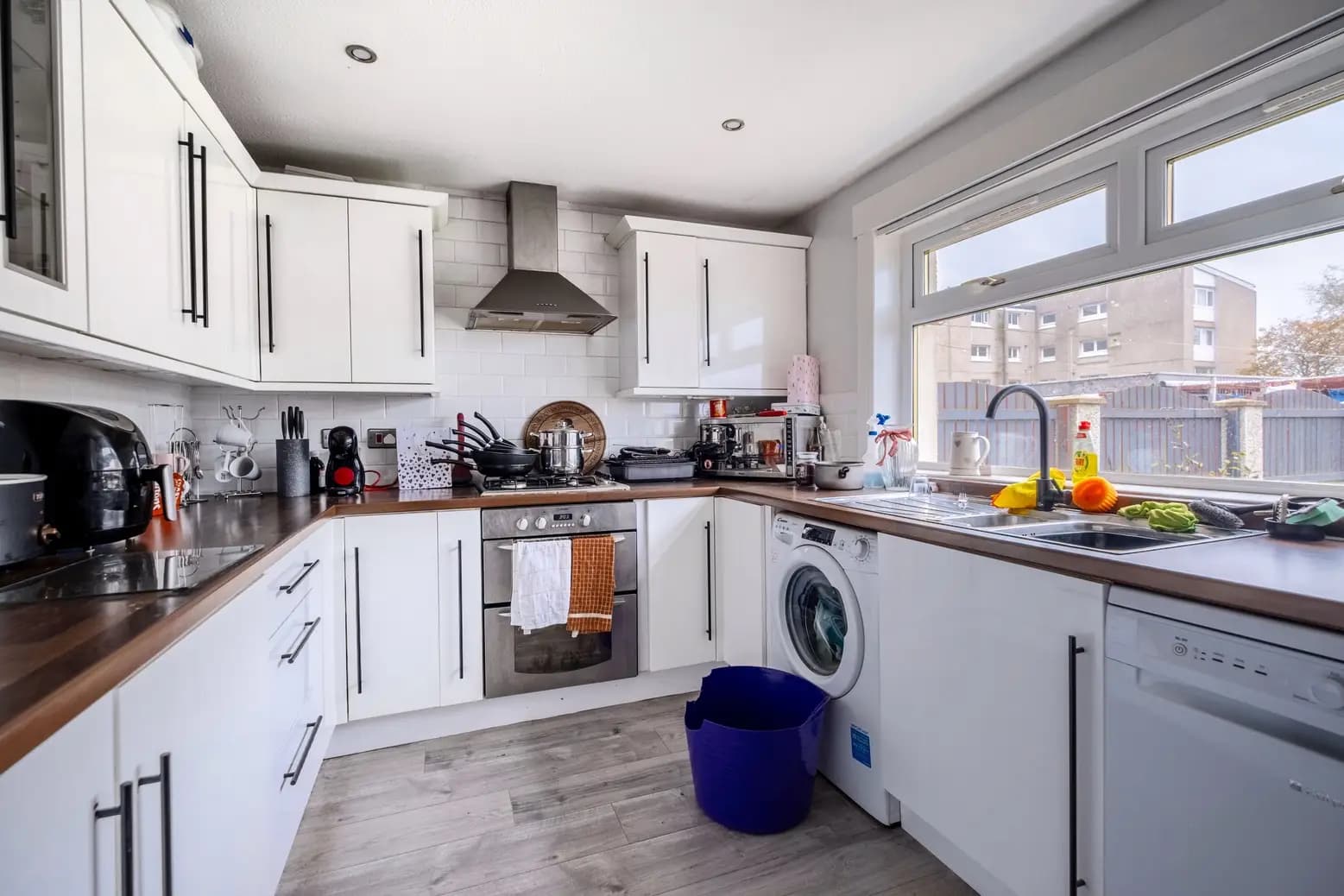 property photo 5 of 17