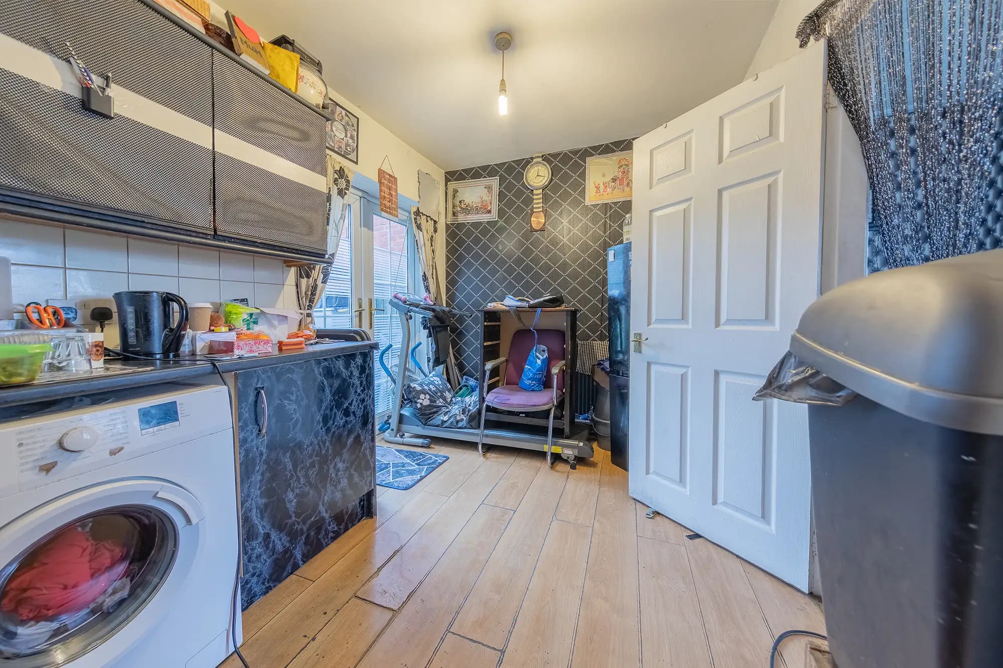 property photo 5 of 15