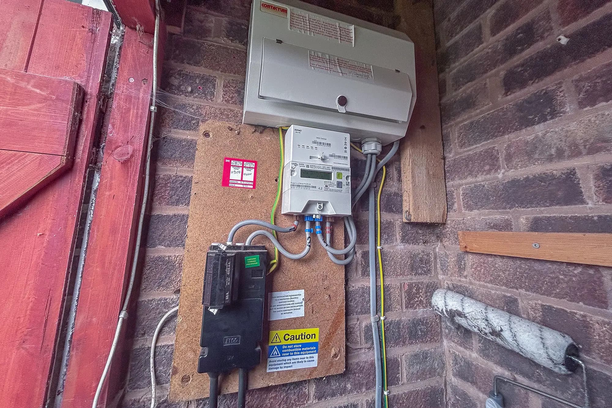 property photo 16 of 19