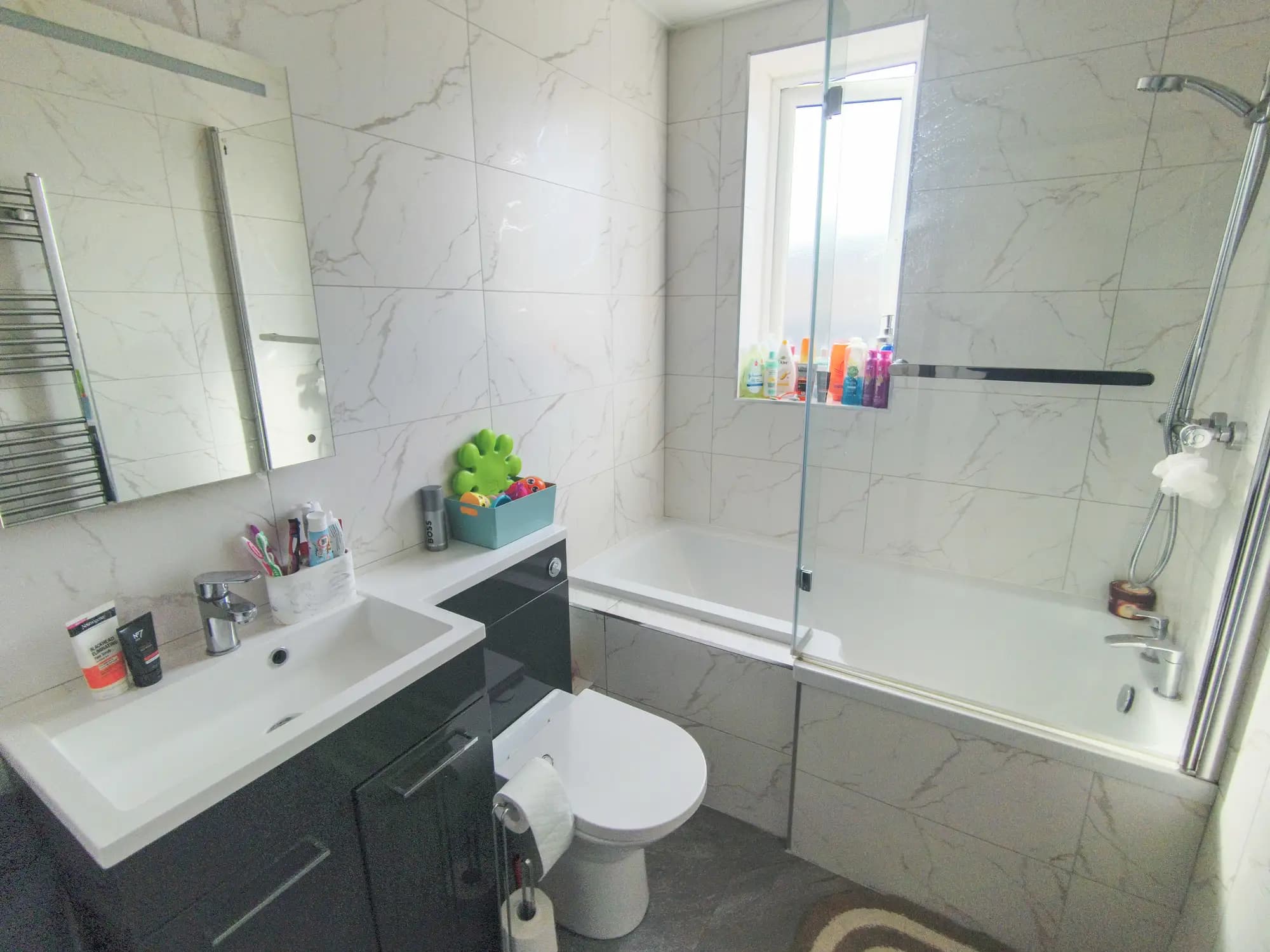 property photo 9 of 19