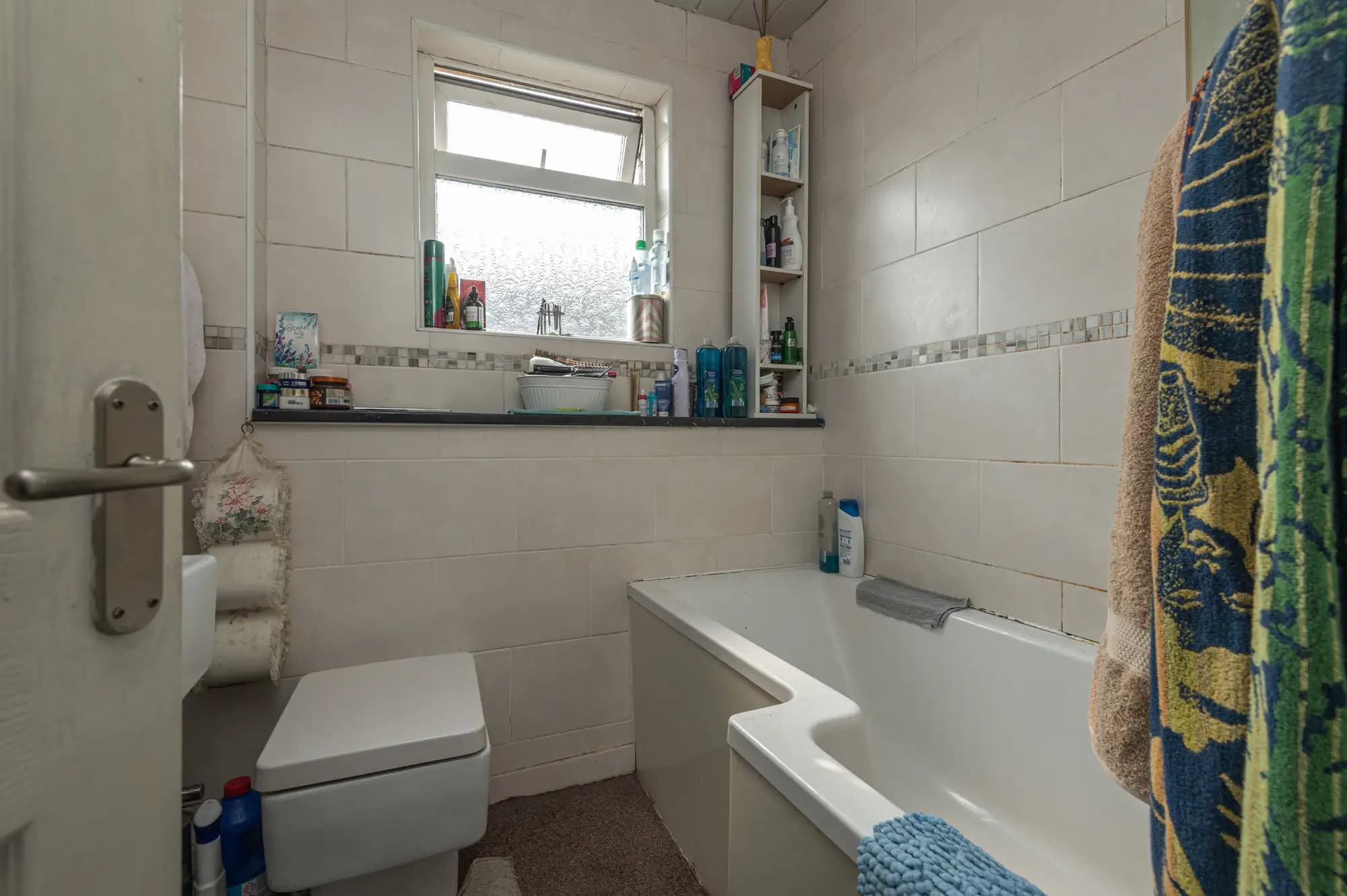 property photo 9 of 18